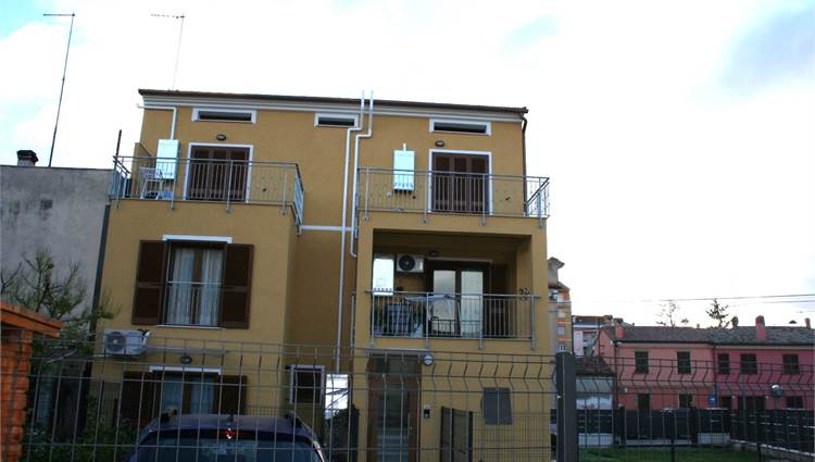 Esterno
