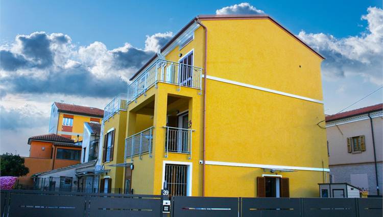 Esterno
