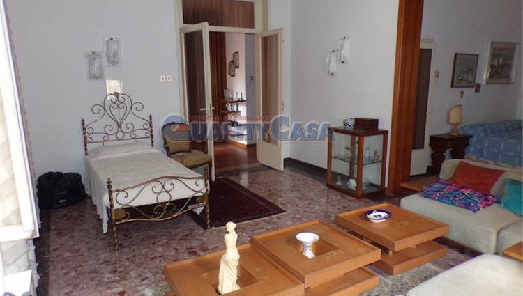 Salone