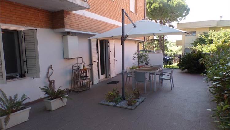 Giardino pavimentato